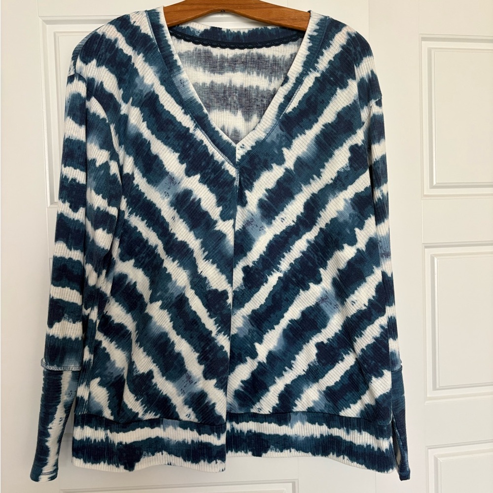 Blouse, long sleeve tie dye size XL